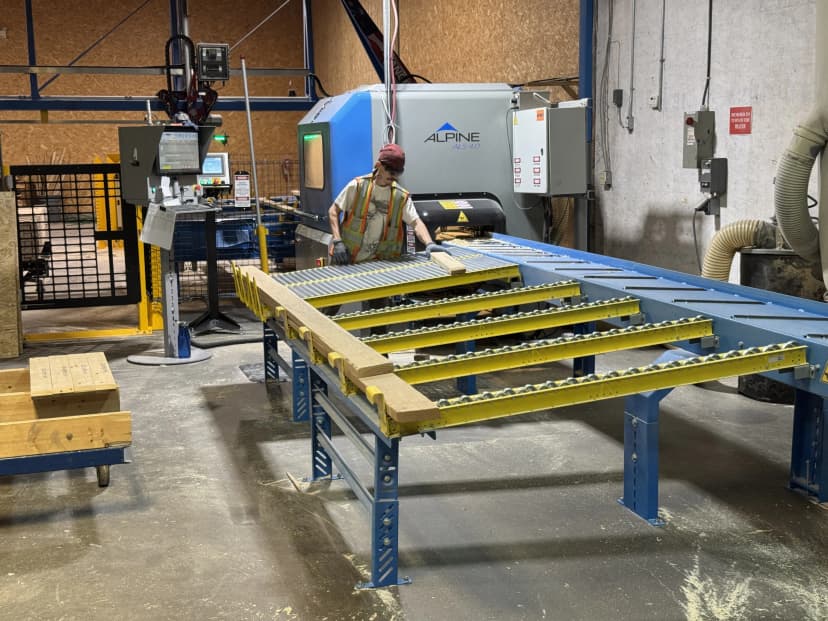 Worker at Alpine cutting station